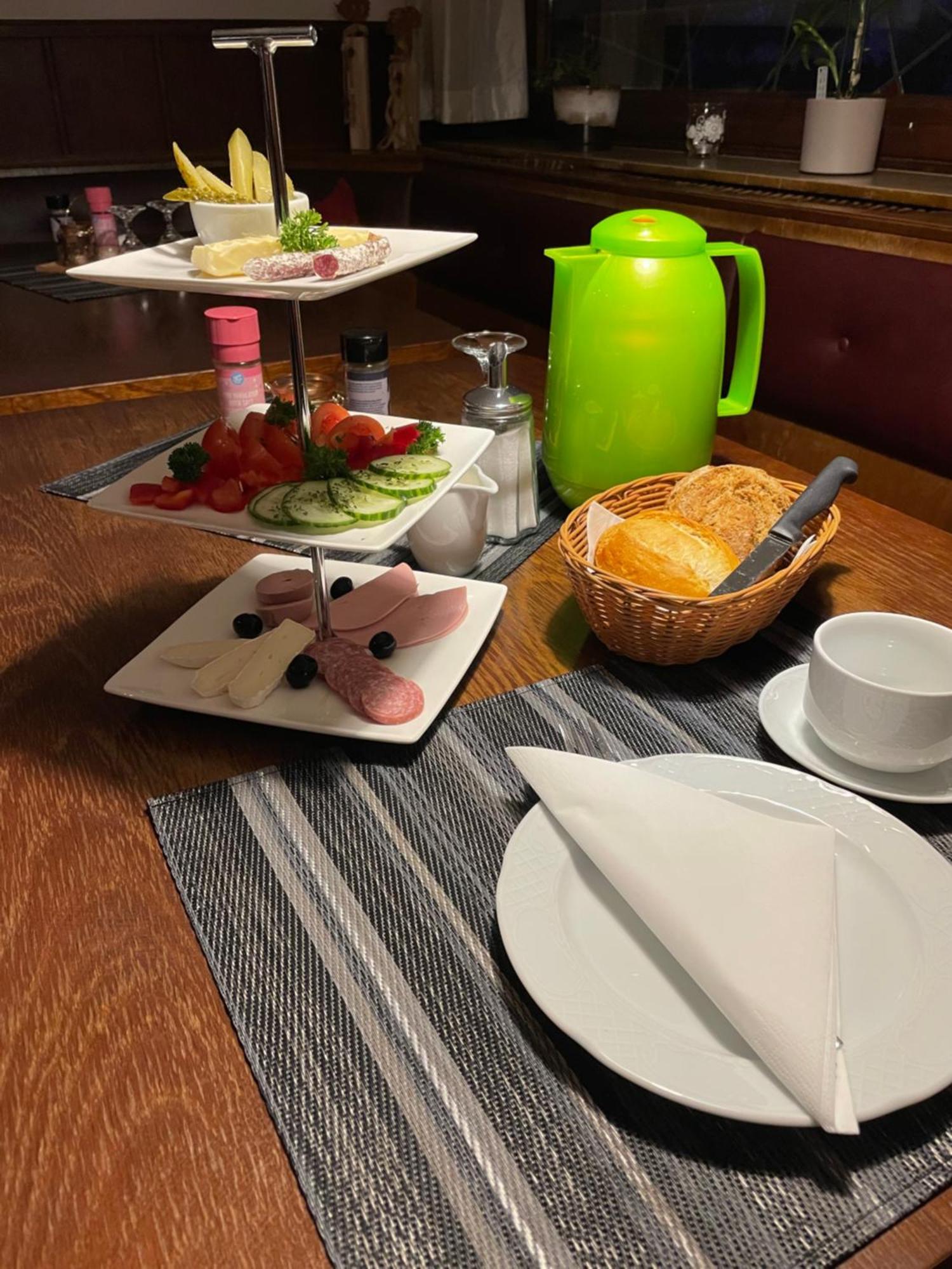 Bistro-Zur-Quelle Hotel Минден Екстериор снимка
